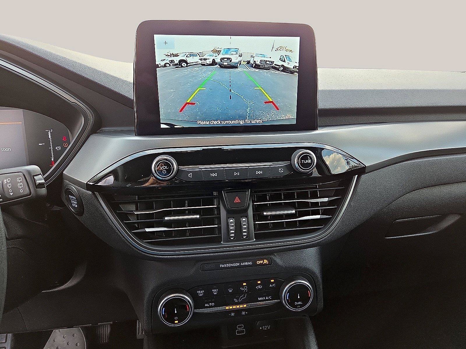 Used 2025 Ford Escape Active AWD/4WD image 17