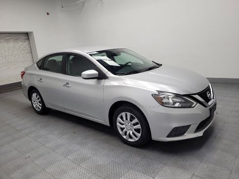 Used 2019 Nissan Sentra S image 11