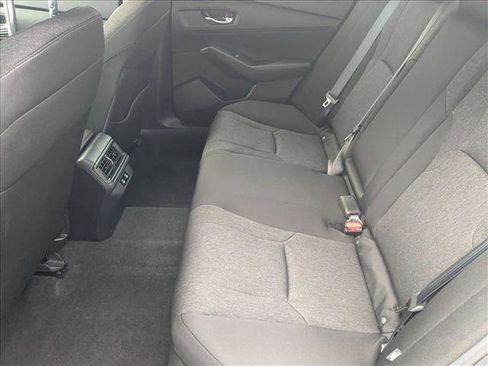 Certified 2025 Honda Accord SE image 18