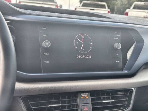 Used 2022 Volkswagen Taos SE AWD/4WD image 13