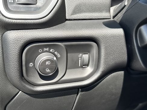 New 2026 RAM 3500 Big Horn AWD/4WD image 34