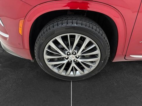 Used 2025 Buick Enclave Avenir w/ Super Cruise Package AWD/4WD image 9
