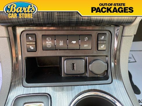 Used 2015 Chevrolet Traverse LT AWD/4WD image 33