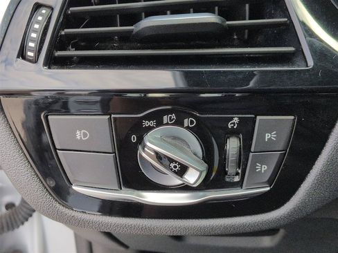 Used 2018 BMW 530i RWD image 17