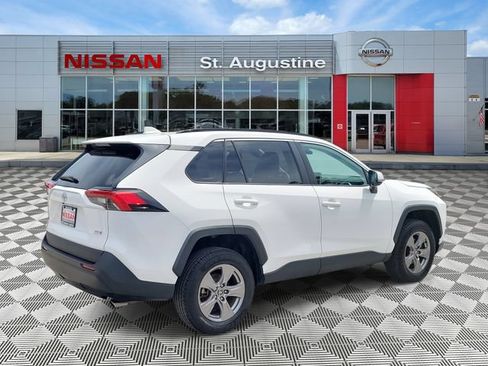 Used 2024 Toyota RAV4 XLE FWD image 2