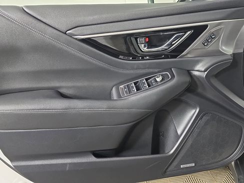 Used 2022 Subaru Outback Limited XT image 16