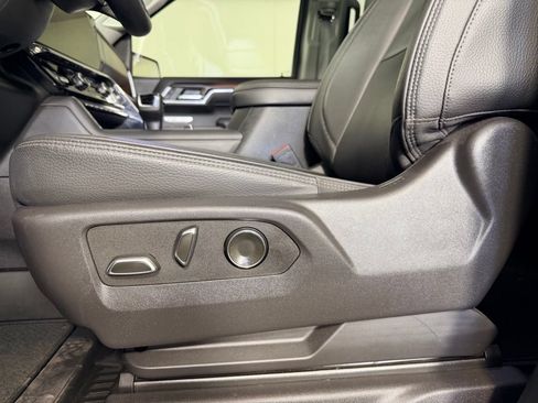 Used 2025 GMC Sierra 1500 Denali AWD/4WD image 27