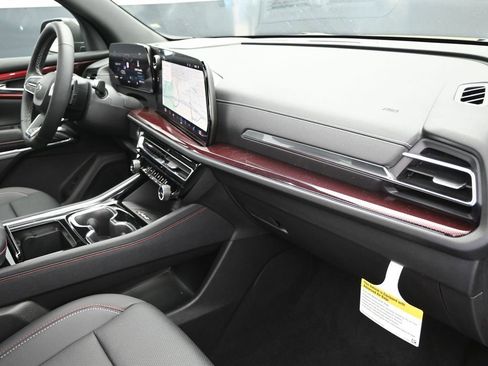 New 2026 Chevrolet Traverse Z71 w/ Driver Confidence Package image 24