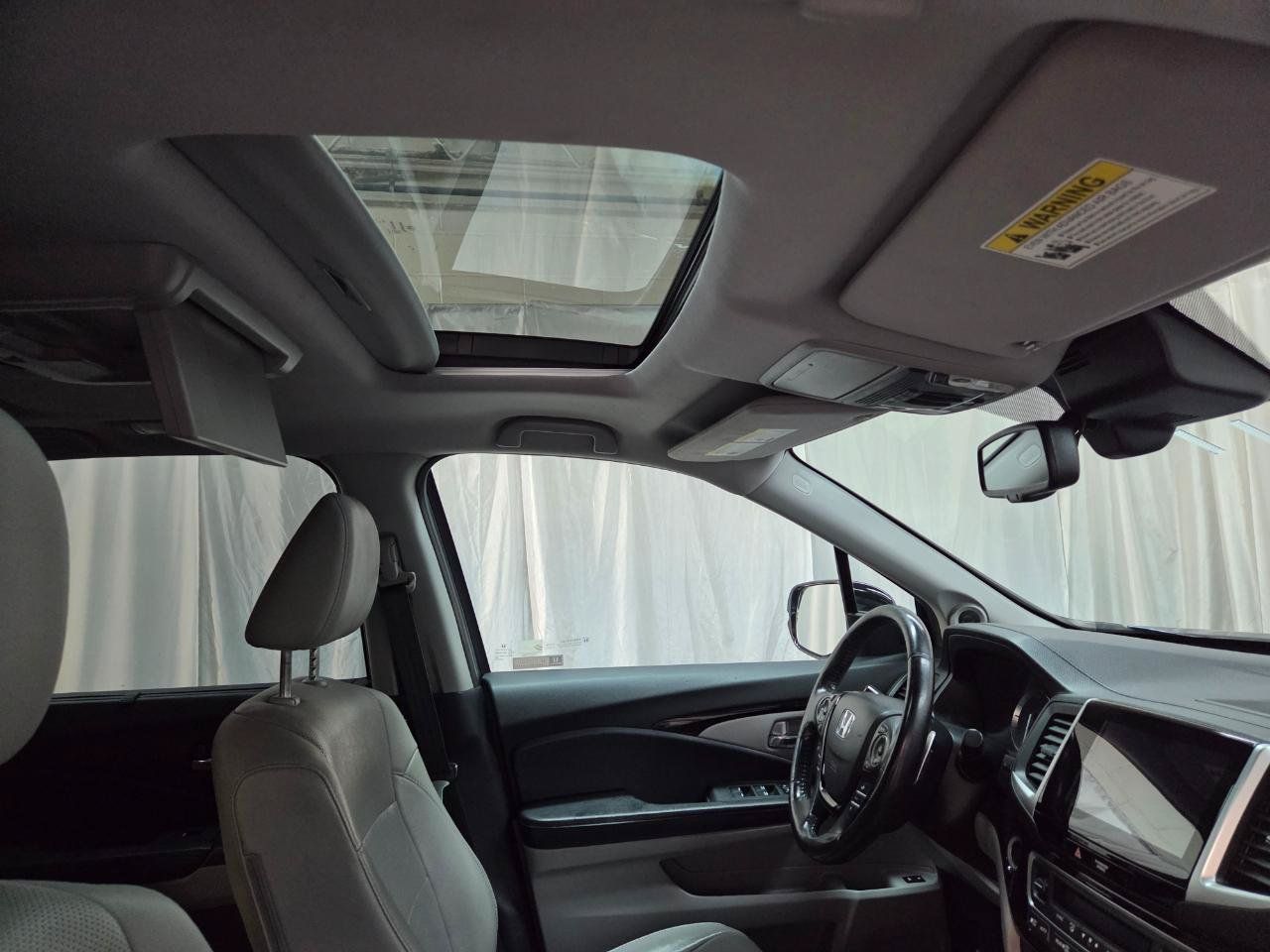 Used 2018 Honda Pilot Elite image 24