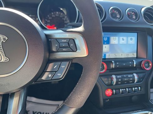 Used 2016 Ford Mustang Shelby GT350 w/ Technology Package image 32