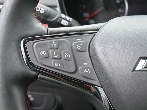 Used 2023 Chevrolet Equinox RS FWD image 18