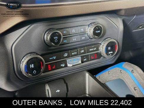 Used 2023 Ford Bronco Outer Banks image 16