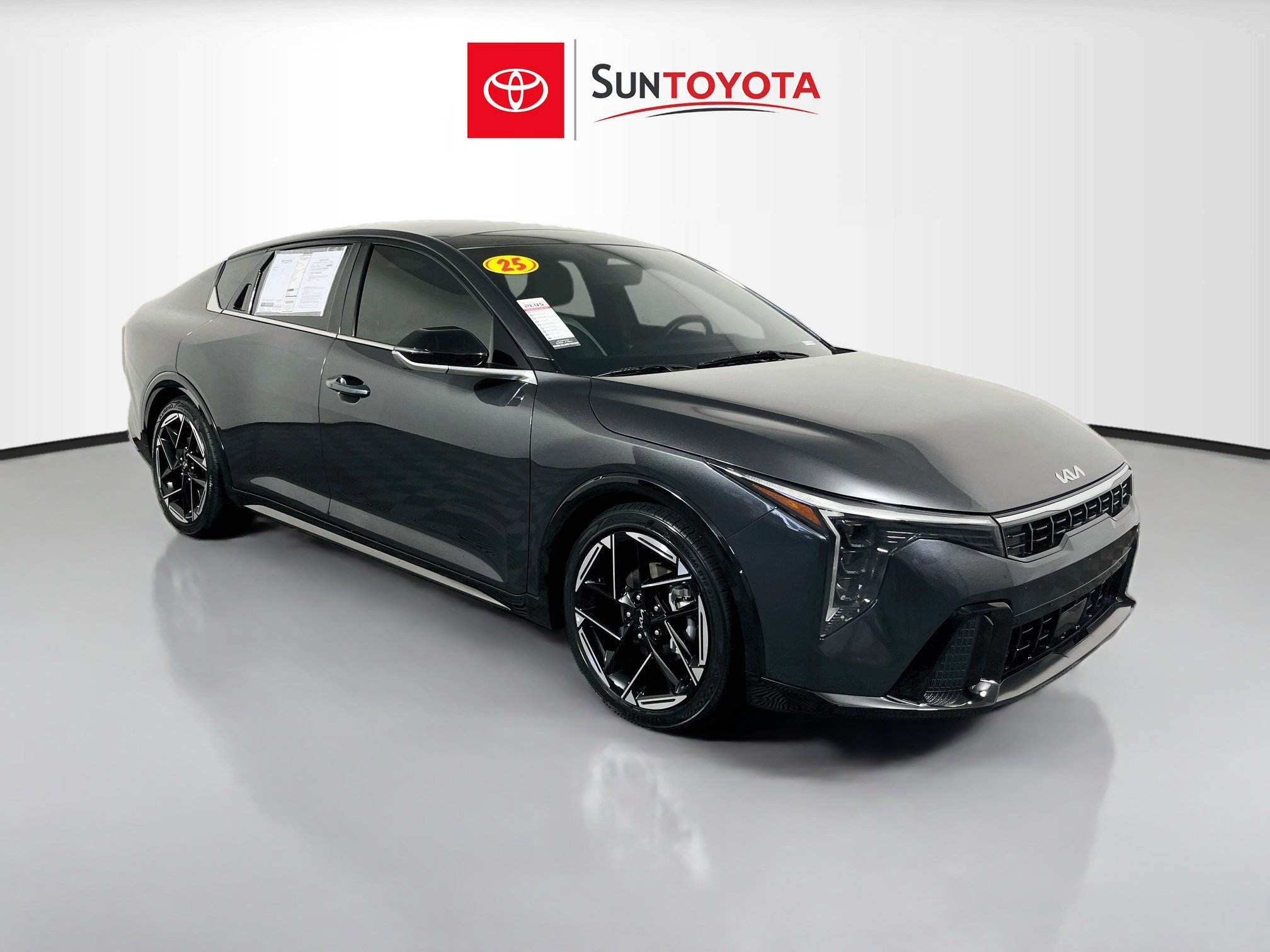 Used 2025 Kia K4 GT-Line w/ GT-Line Premium Package FWD image 1