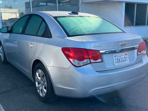 Used 2016 Chevrolet Cruze LS image 4