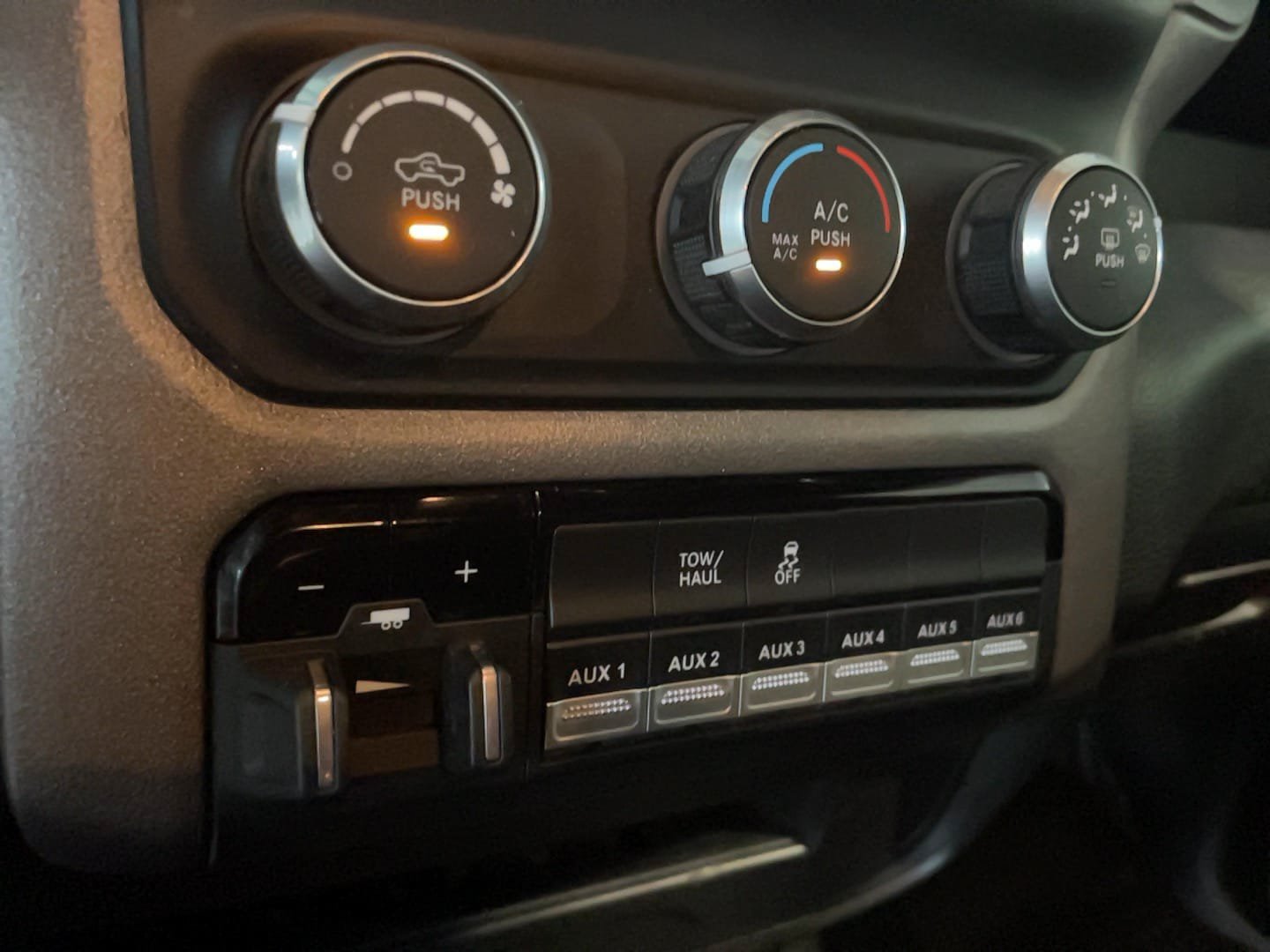 Used 2022 RAM 5500 Tradesman AWD/4WD image 15