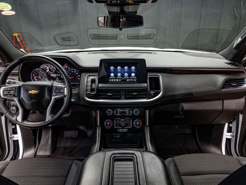 Used 2024 Chevrolet Suburban LS image 15
