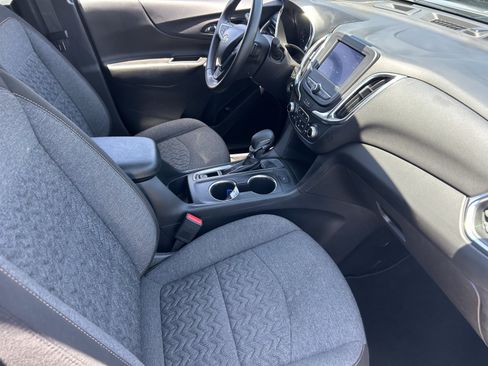 Certified 2024 Chevrolet Equinox LT FWD image 12