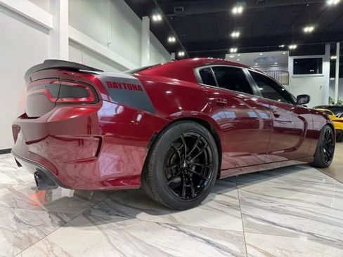Used 2019 Dodge Charger Scat Pack w/ Daytona Edition Group RWD image 5