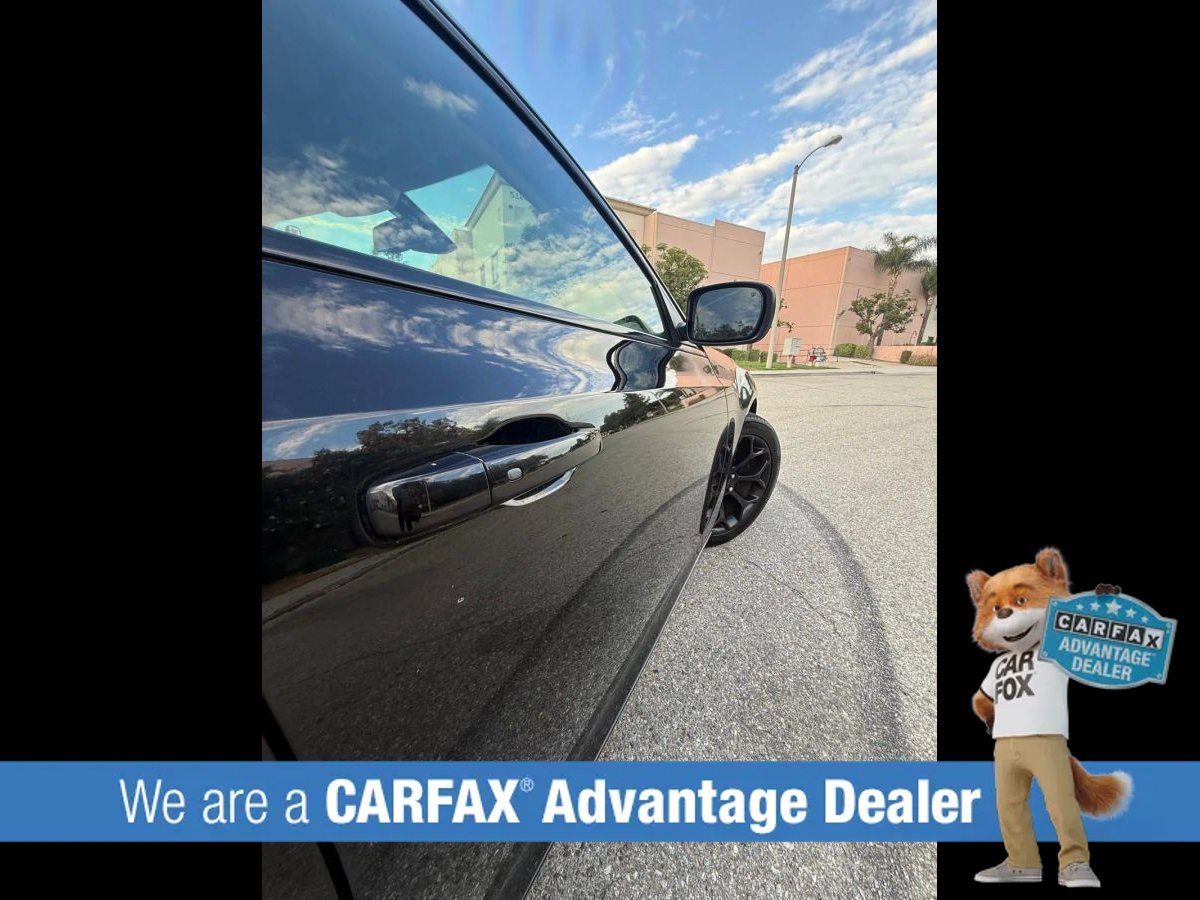 Used 2019 Chrysler 300 Touring RWD image 22