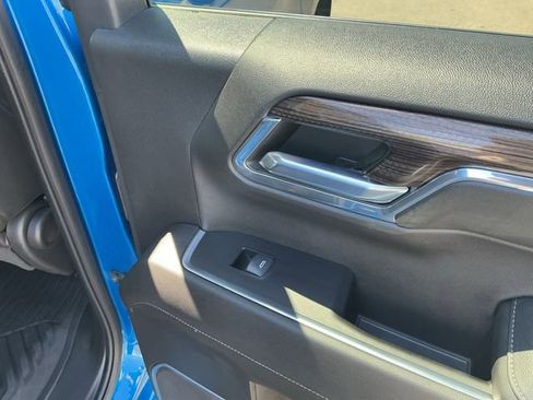 Used 2022 Chevrolet Silverado 1500 LT Trail Boss w/ LT Trail Boss Premium Package image 25