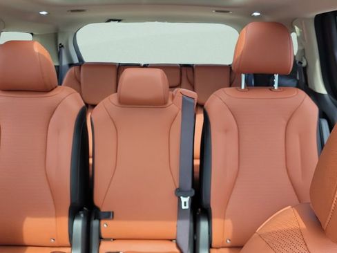 New 2026 Kia Carnival SX Prestige FWD image 13