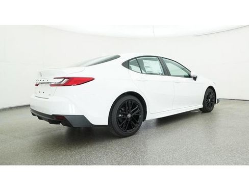 New 2026 Toyota Camry SE image 25