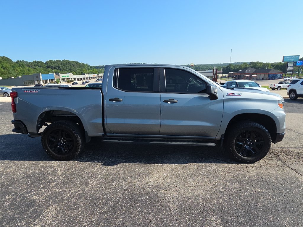 Used 2023 Chevrolet Silverado 1500 Custom Trail Boss AWD/4WD image 10
