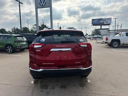Used 2022 GMC Terrain SLT AWD/4WD image 6