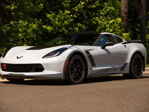 Used 2018 Chevrolet Corvette Z06 w/ Carbon 65 Edition RWD image 14