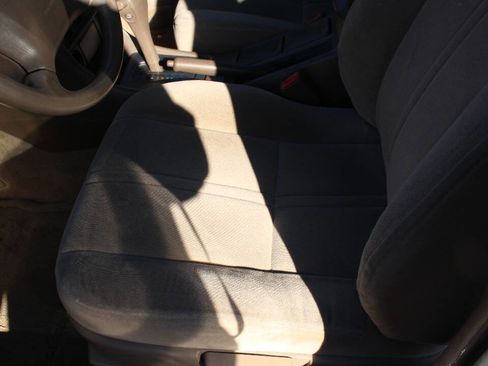 Used 2000 Toyota Camry LE image 17