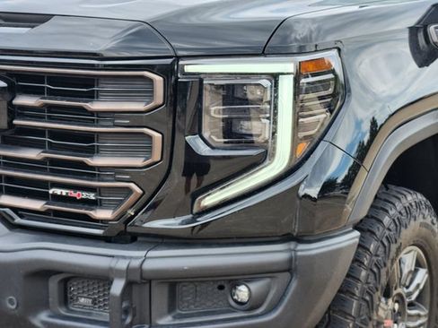 Used 2024 GMC Sierra 1500 AT4X AWD/4WD image 9