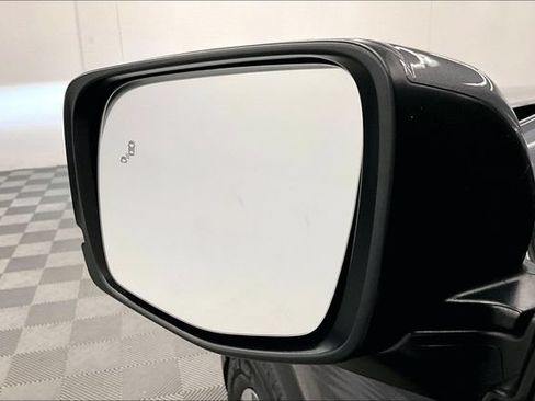 Used 2025 Honda Pilot EX-L image 36