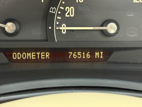 Used 2008 Cadillac XLR RWD image 14
