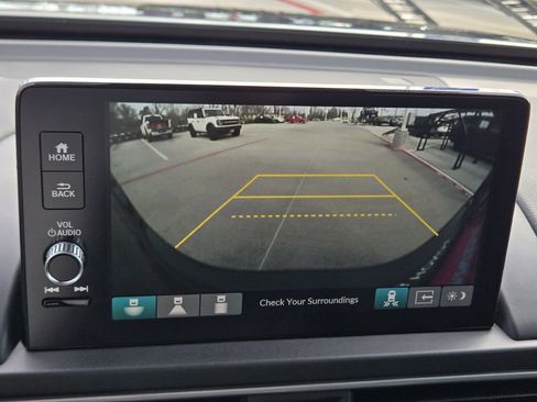 Certified 2025 Honda Pilot EX-L image 23