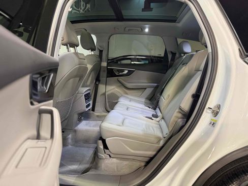 Used 2021 Audi Q7 3.0T Premium Plus w/ Premium Plus Package image 7