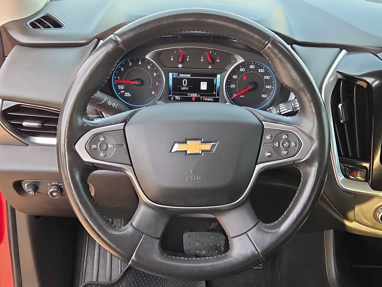 Used 2018 Chevrolet Traverse LT FWD image 19