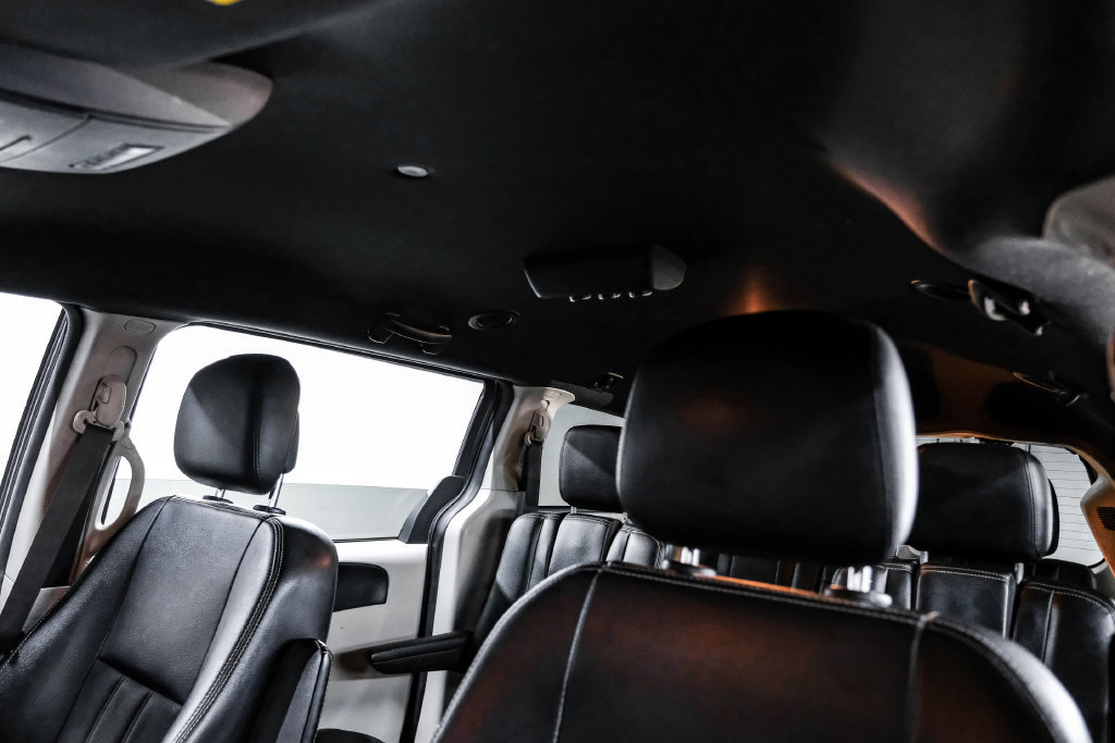 Used 2019 Dodge Grand Caravan SXT FWD image 34
