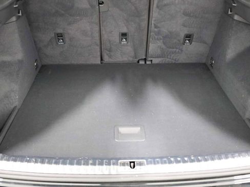 Used 2024 Audi Q3 2.0T Premium w/ Convenience Package image 44