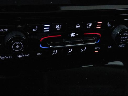 Used 2023 Jeep Grand Cherokee 4WD 4xe w/ Luxury Tech Group II image 15