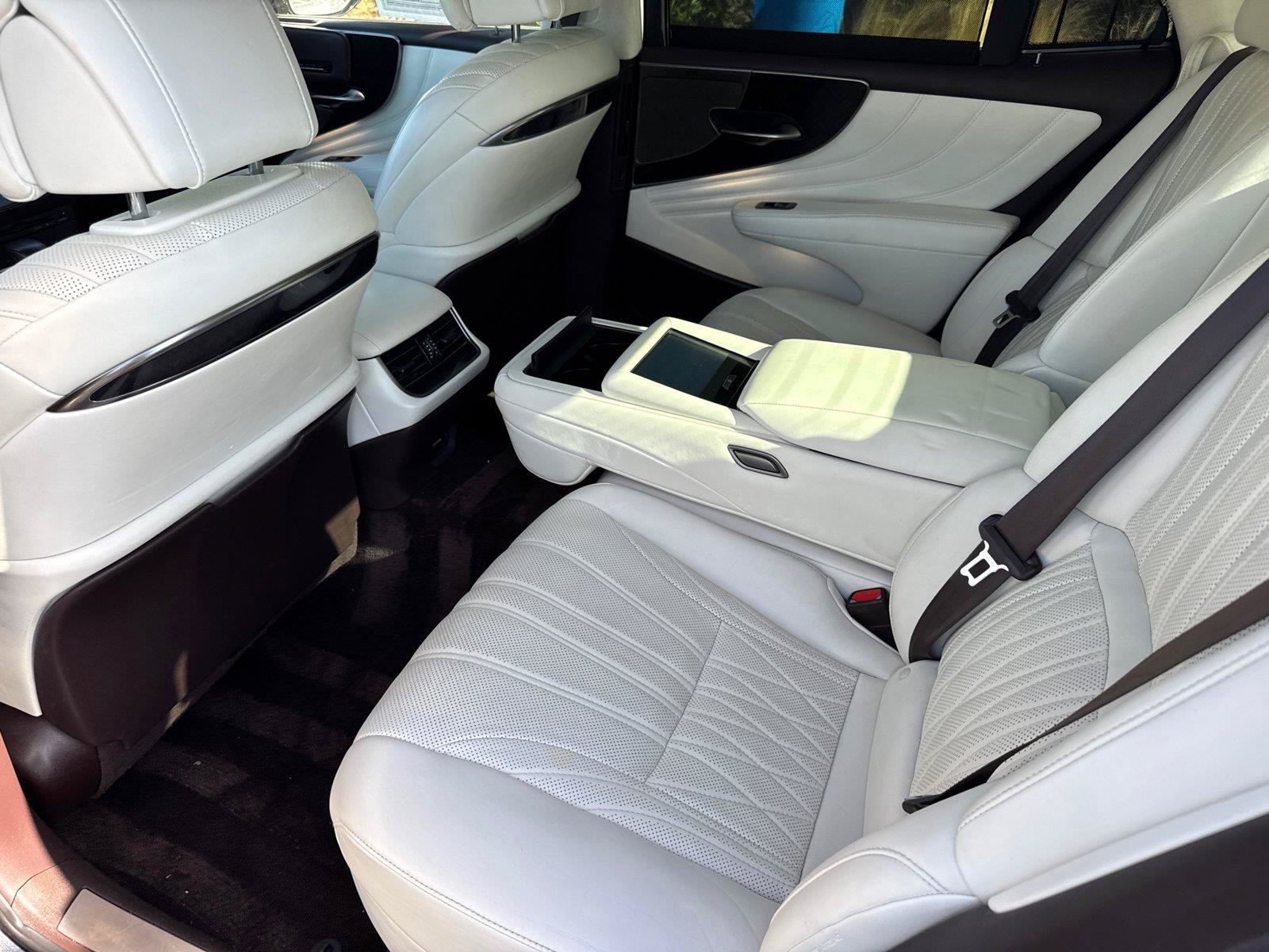Used 2018 Lexus LS 500 AWD image 19