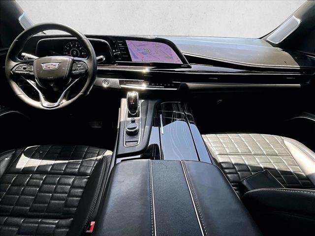 Certified 2023 Cadillac Escalade ESV V AWD/4WD image 16