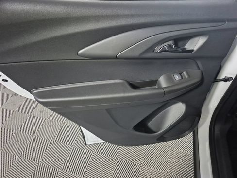 New 2026 Chevrolet TrailBlazer LS w/ LS Convenience Package FWD image 19