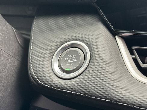 Used 2026 Chevrolet Equinox LT w/ Convenience Package II image 33