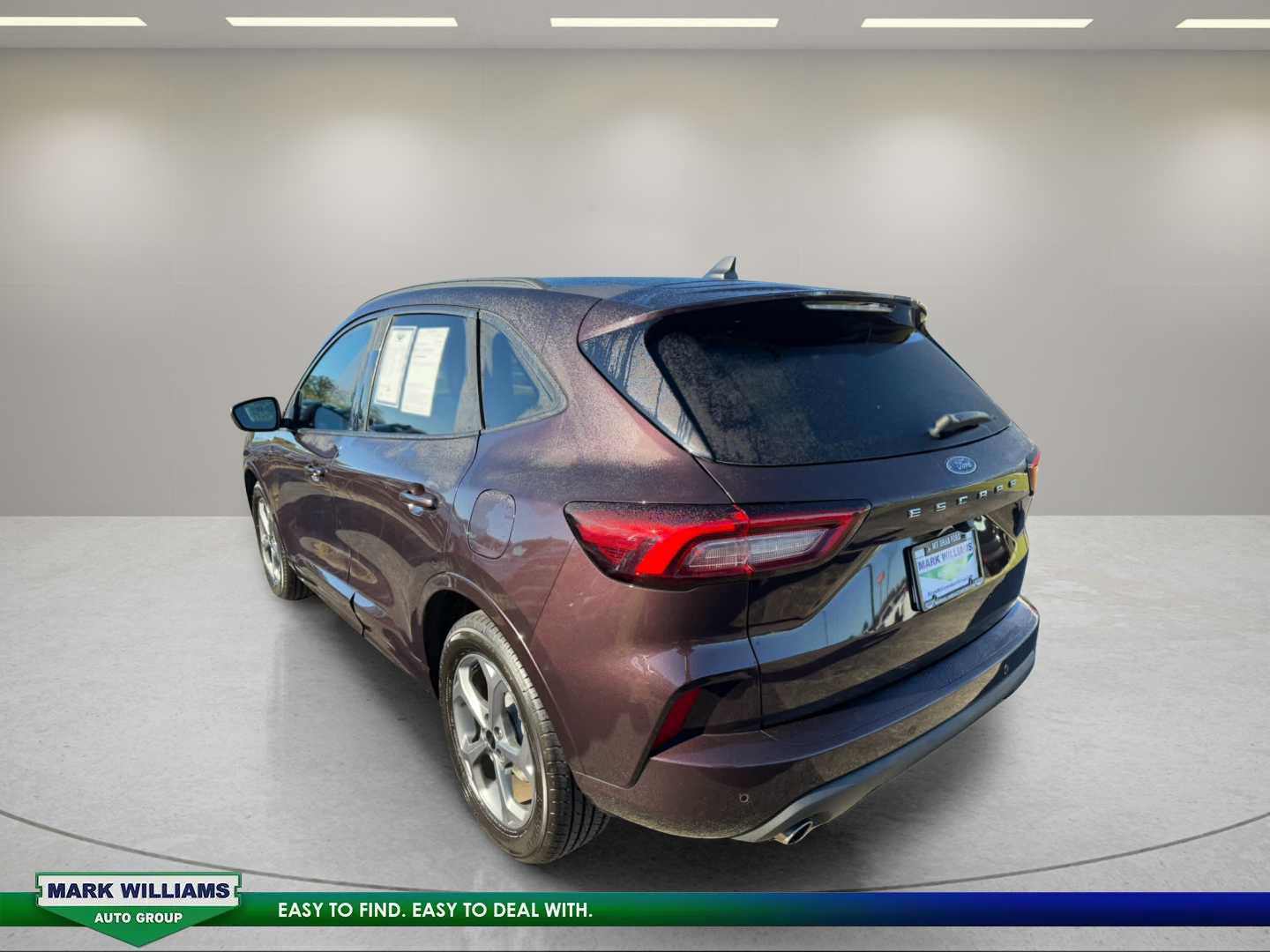 Used 2023 Ford Escape ST-Line w/ Tech Pack #1 FWD image 8