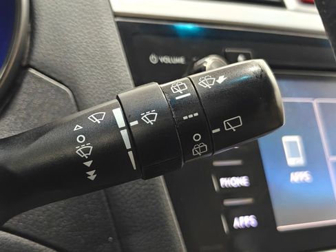 Used 2017 Subaru Outback 2.5i Premium AWD/4WD image 34