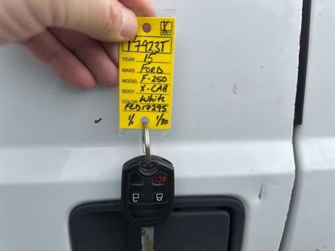 Used 2015 Ford F250 XL w/ Power Equipment Group image 16