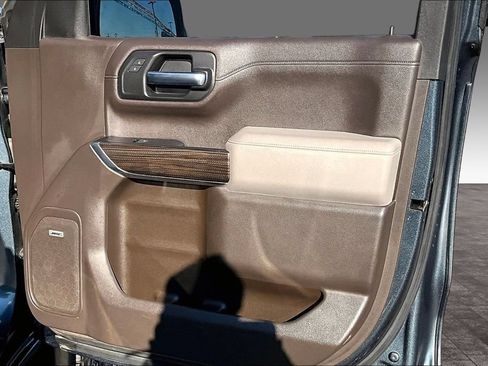 Used 2019 Chevrolet Silverado 1500 RST AWD/4WD image 13