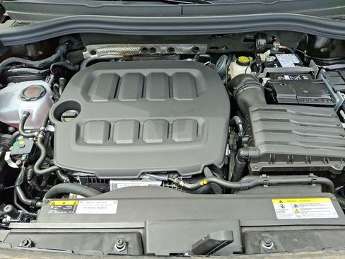 New 2026 Volkswagen Tiguan SE R-Line AWD/4WD image 20