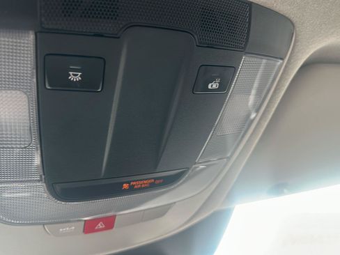 Used 2023 Kia Niro EX FWD image 15