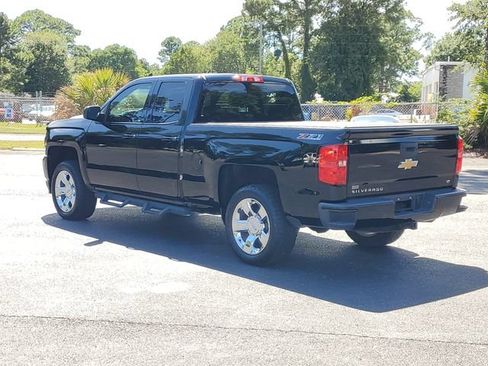 Used 2017 Chevrolet Silverado 1500 LT w/ All Star Edition AWD/4WD image 4